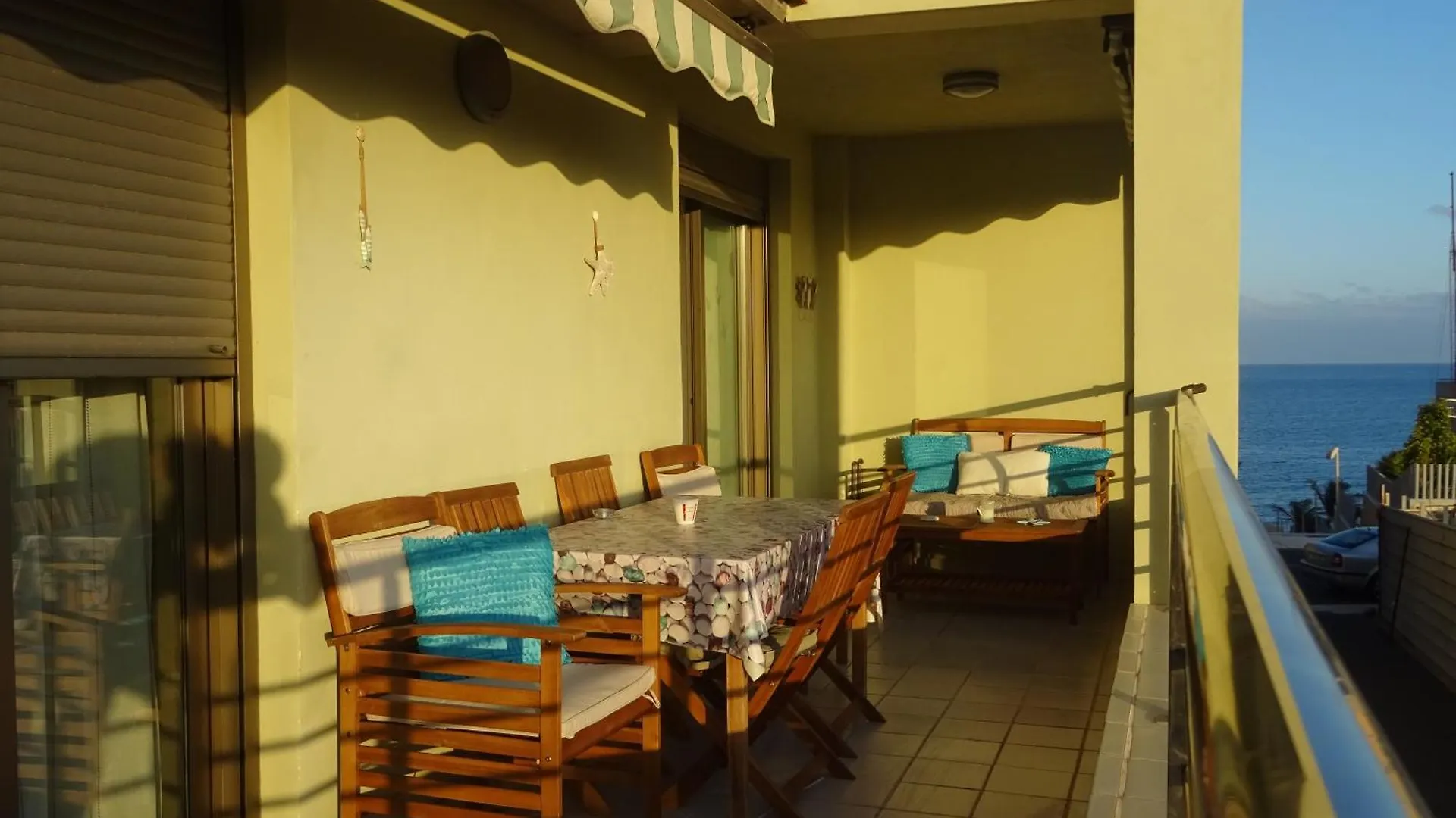 Apartamento Playa El Medano Con Terrazas, Vistas, Garaje Y Trastero, En La Gaviota, 36, Zona Wind Surf Spain