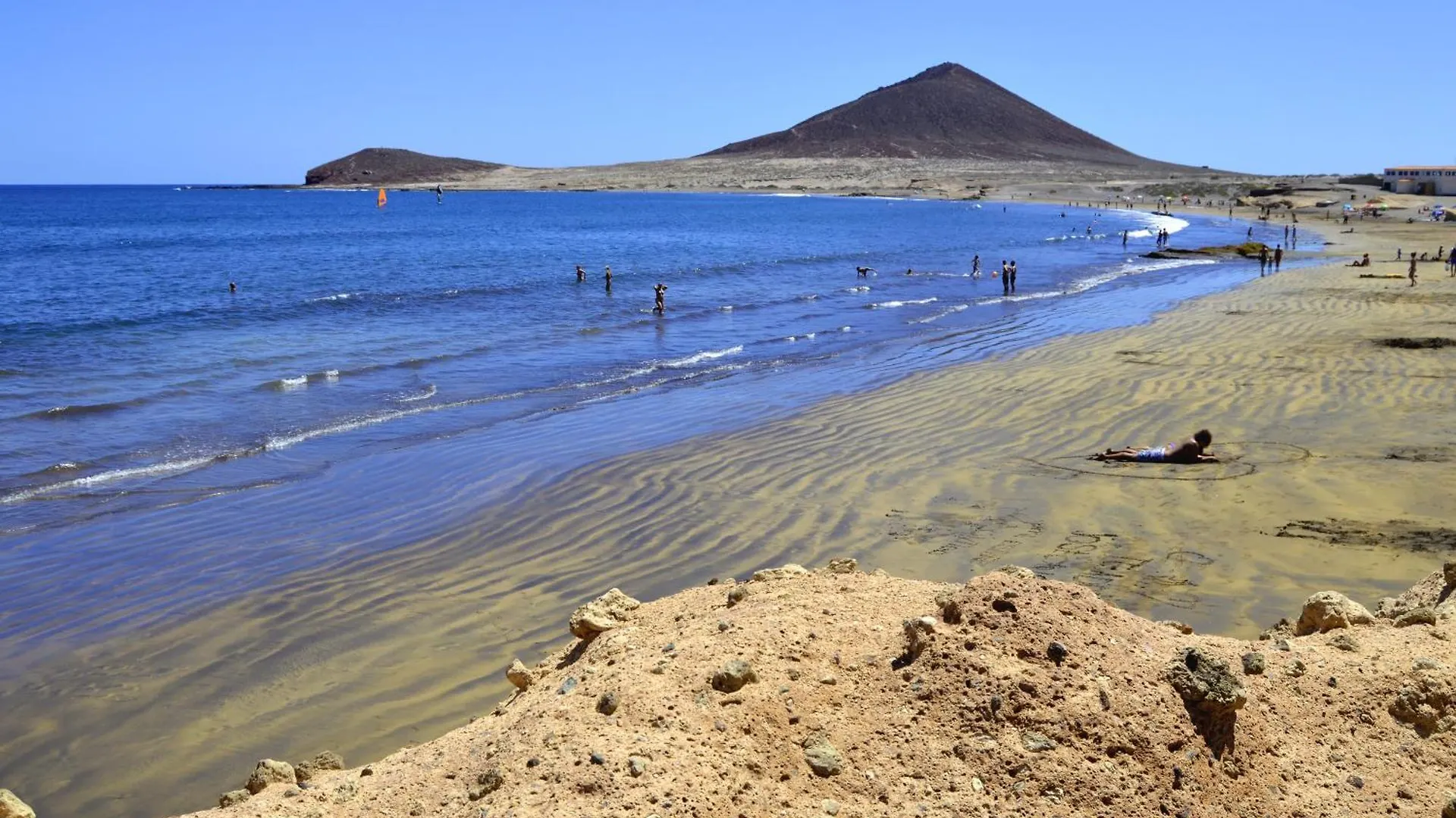 Apartamento Playa El Medano Con Terrazas, Vistas, Garaje Y Trastero, En La Gaviota, 36, Zona Wind Surf